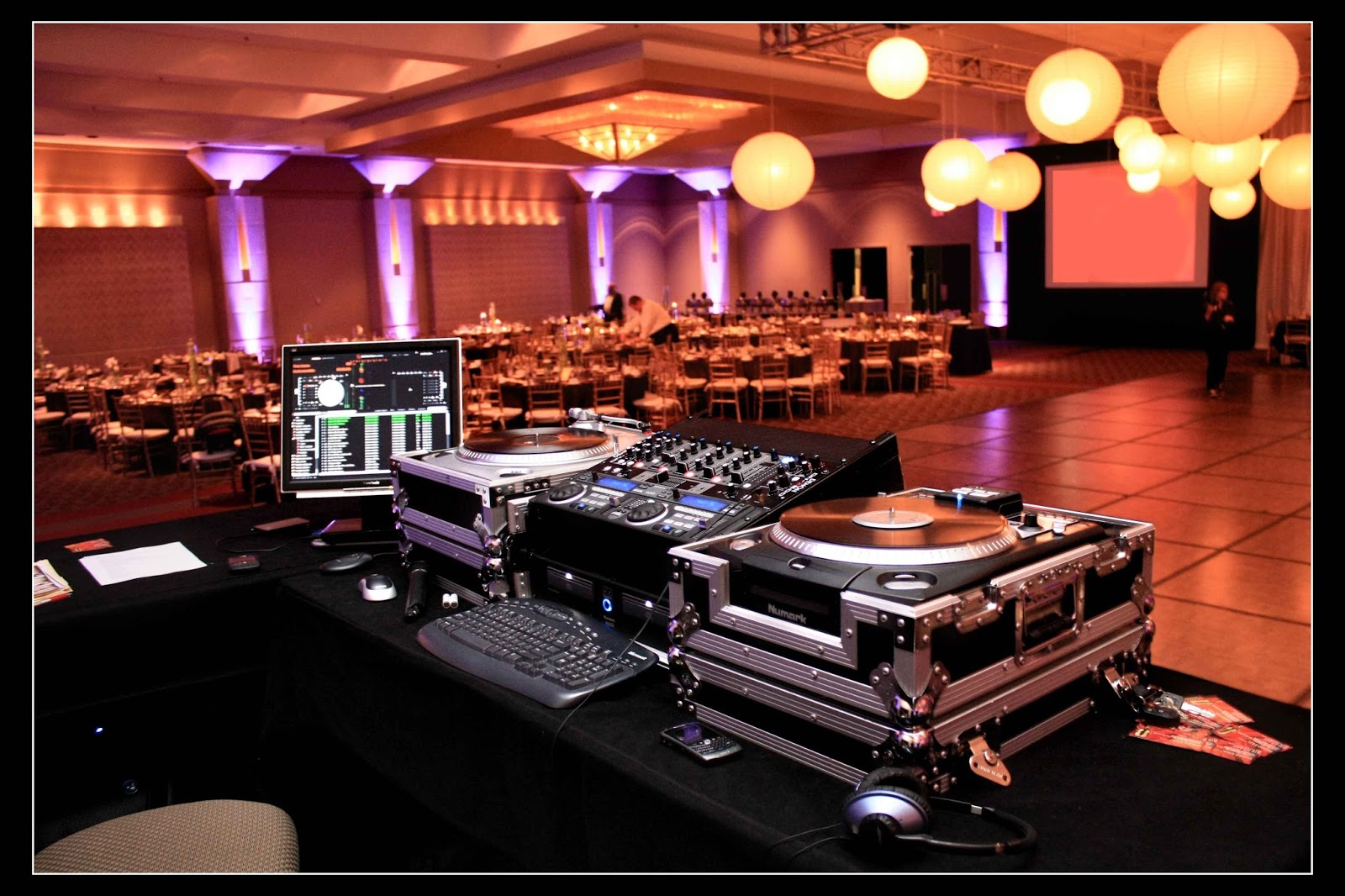 Wedding Dj by Latest EquipmentEmpire Entertainment Empire Entertainment